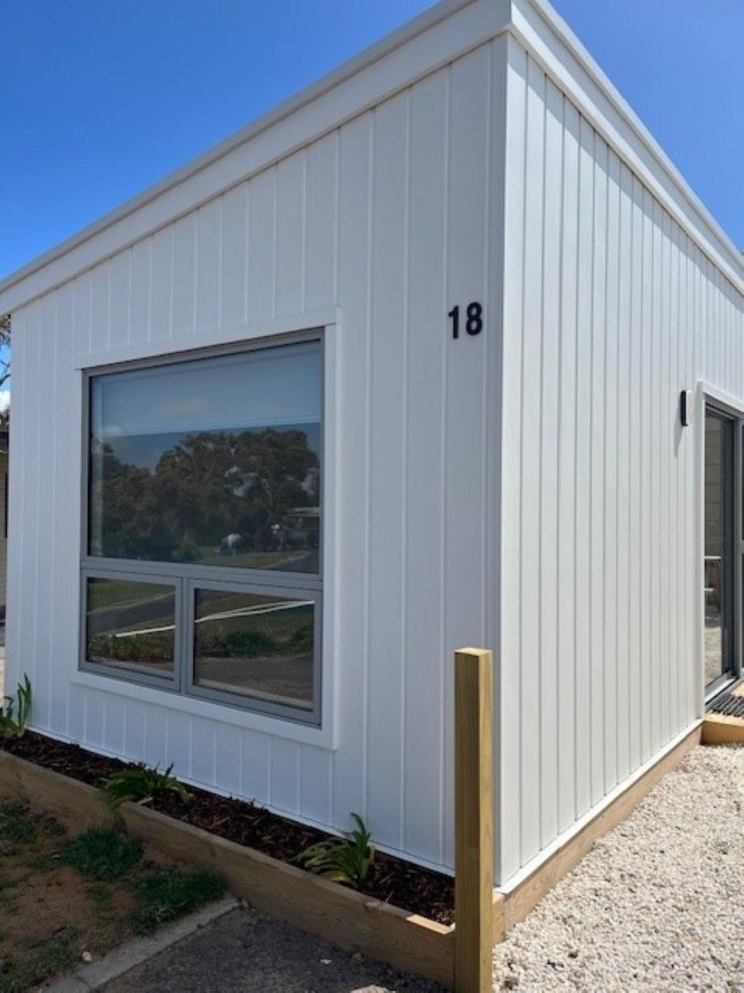 Sea Vu Caravan Park 로브 외부 사진