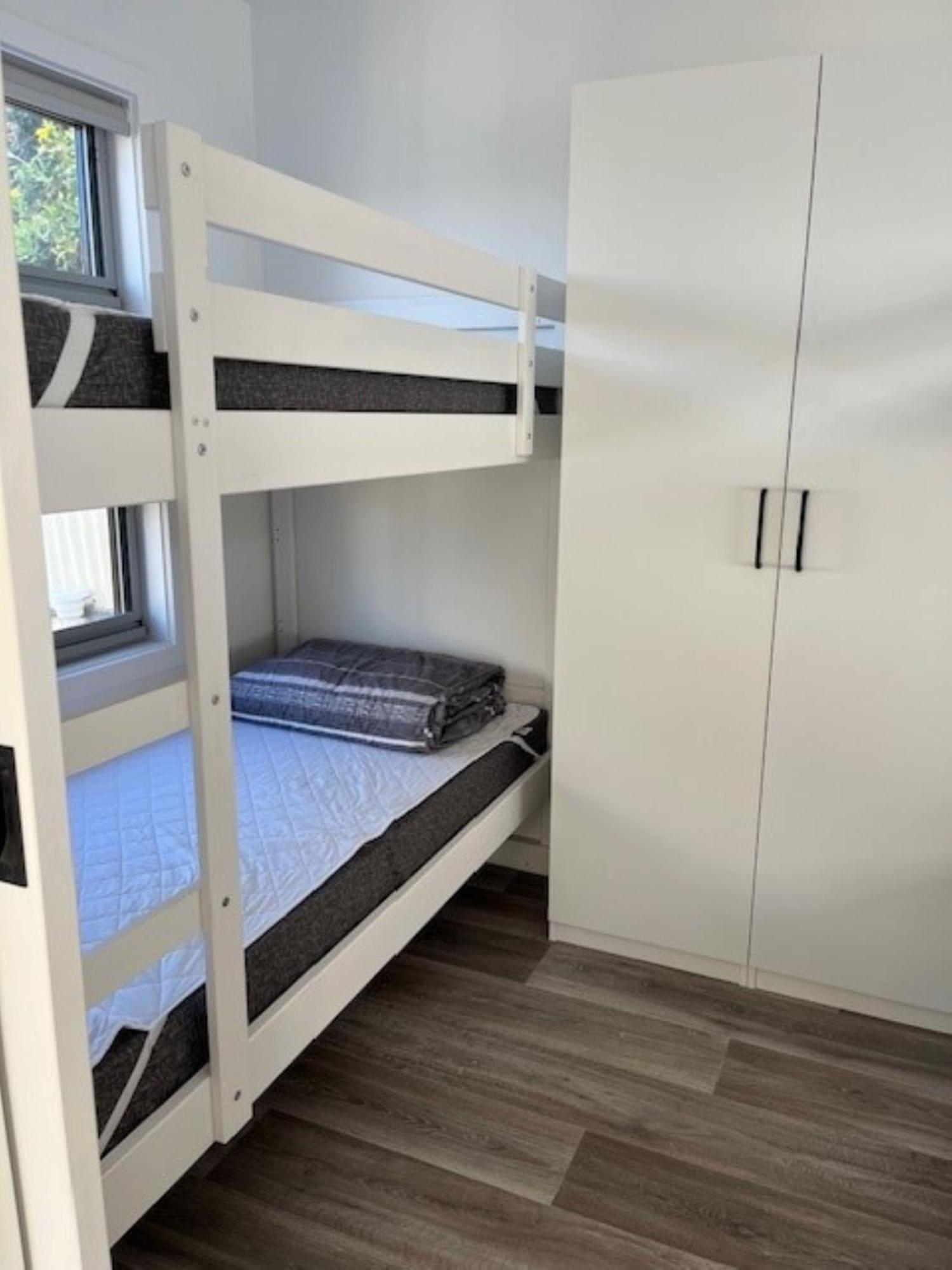 Sea Vu Caravan Park 로브 외부 사진